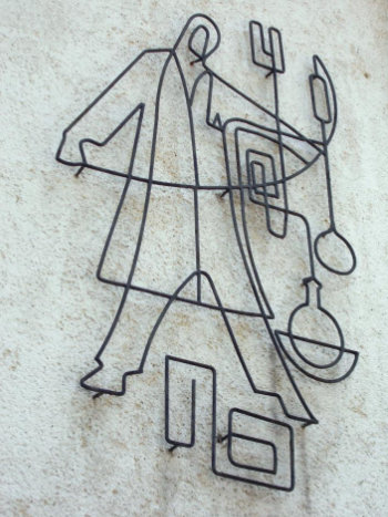 handwerklich gefertigte Skulptur aus dem ehem. CJD Jugenddorf